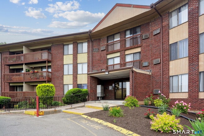 property at 2118 Cromwell Hills Dr