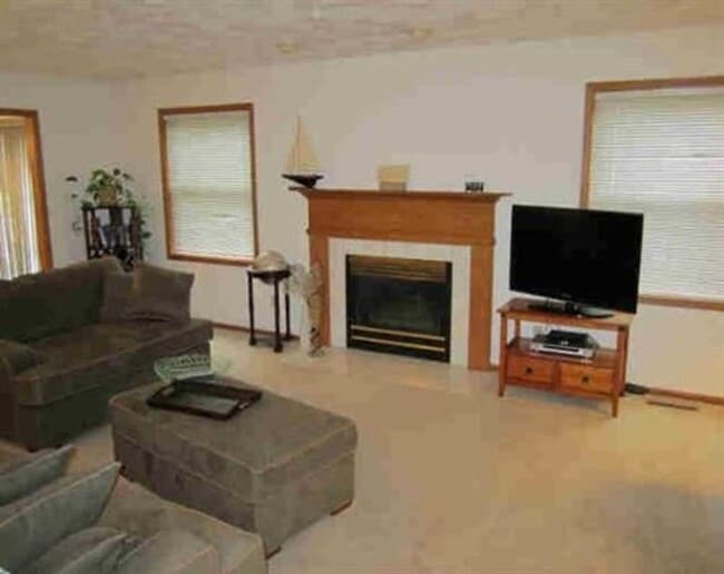 1716-1722 Apple Dr in Sun Prairie, WI - Building Photo - Building Photo