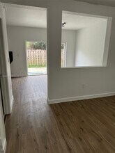 319 SE 20th Terrace in Homestead, FL - Building Photo - Building Photo