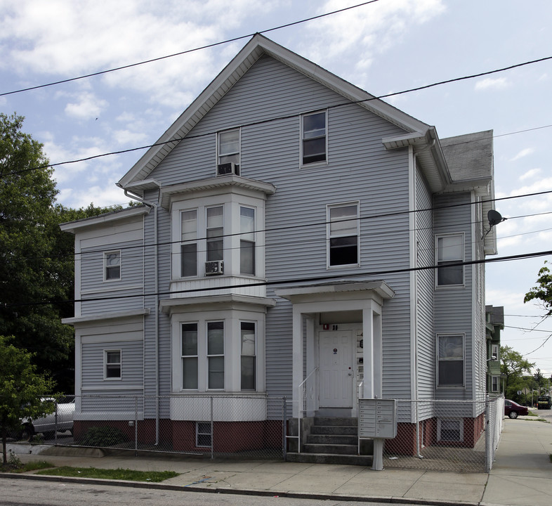 30 Lenox Ave in Providence, RI - Building Photo