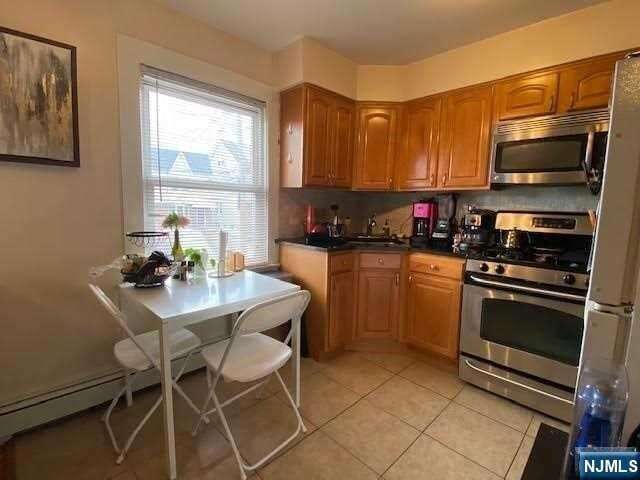 26 Alexander Ave, Unit 2 in Kearny, NJ - Building Photo - Building Photo