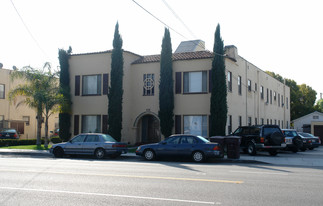 Chevy Chase Apartments in Glendale, CA - Building Photo