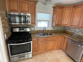 1240 Wagner Ave in Bloomfield Township, MI - Building Photo - Building Photo