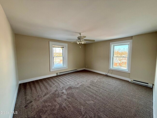 751 Hudson Ave in Stillwater, NY - Building Photo - Building Photo