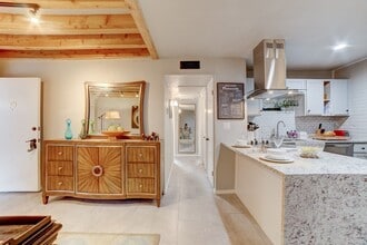 1739 S Peoria Ave in Tulsa, OK - Building Photo - Building Photo