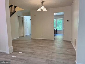 1631 Oak Spring Way in Reston, VA - Building Photo - Building Photo