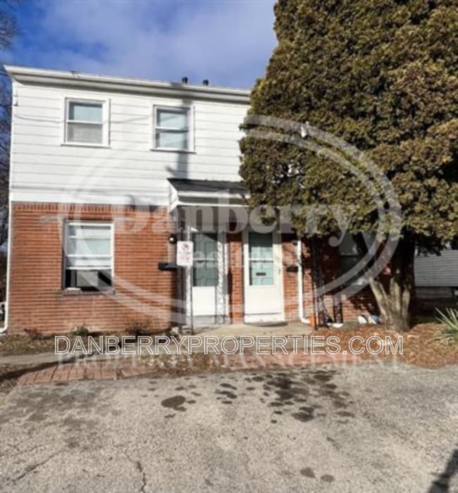 property at 3031 Douglas Rd