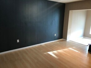 1115 Penn St NE, Unit Unit # 3 in Washington, DC - Foto de edificio - Building Photo