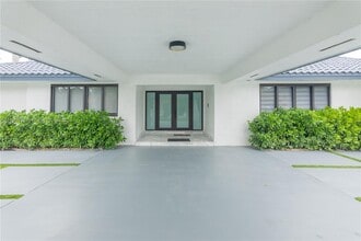 3850 SW 130th Ave in Miami, FL - Building Photo - Building Photo
