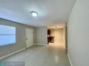 607 NE 29th Dr in Wilton Manors, FL - Building Photo - Building Photo