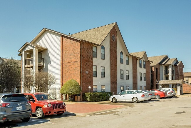 218 N Texas Blvd in Denton, TX - Building Photo - Building Photo