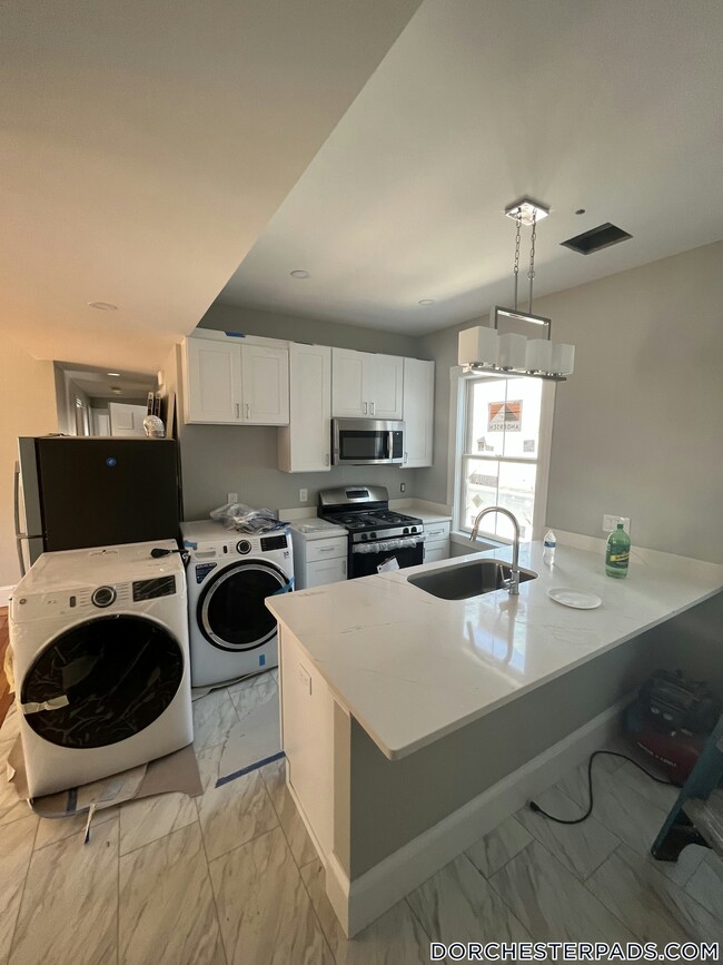 property at 267 E Cottage St
