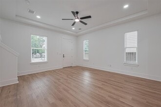 8420 Compton St in Houston, TX - Building Photo - Building Photo