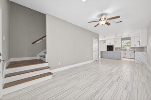 2053 Rd 5707 in Cleveland, TX - Building Photo