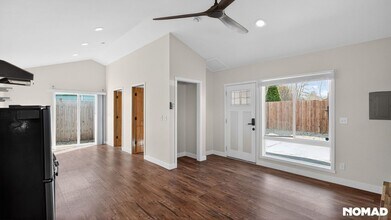 1155 18th St NE in Salem, OR - Building Photo - Building Photo