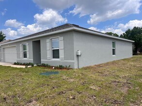 579 NW North Macedo Blvd in Port St. Lucie, FL - Building Photo - Building Photo