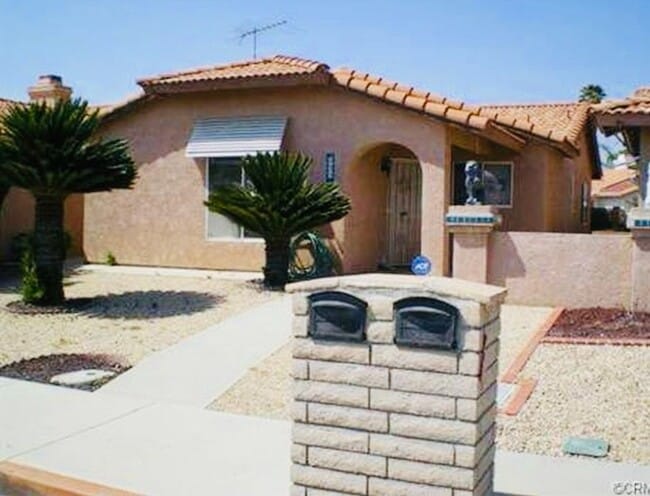 property at 435 Reposo St