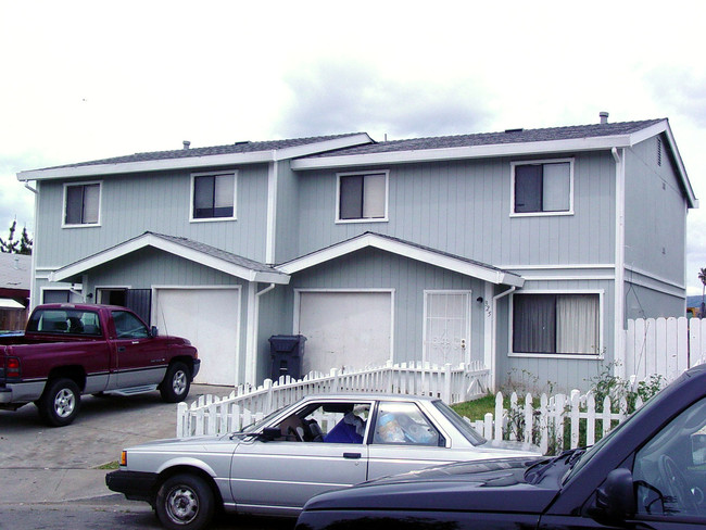 323 Vel Pl in Fairfield, CA - Building Photo - Other