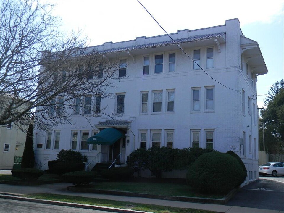 152 Elmgrove Ave in Providence, RI - Building Photo