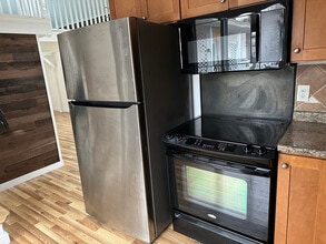 454 Winnacunnet Rd in Hampton, NH - Building Photo - Building Photo