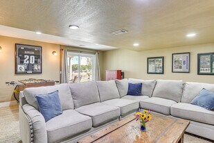 9492 Sand Hill Pl in Littleton, CO - Building Photo