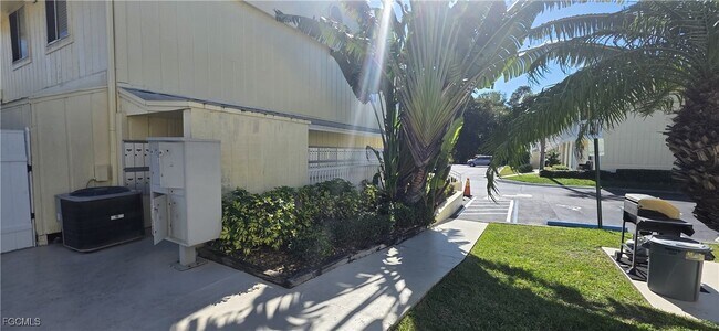property at 4617 Bayshore Dr