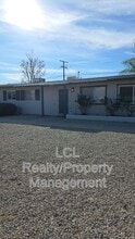 27227 Sun City Blvd in Menifee, CA - Foto de edificio - Building Photo
