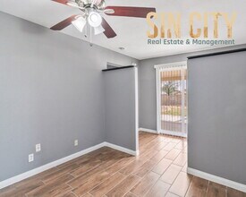 4566 Inland Ct in Las Vegas, NV - Building Photo - Building Photo