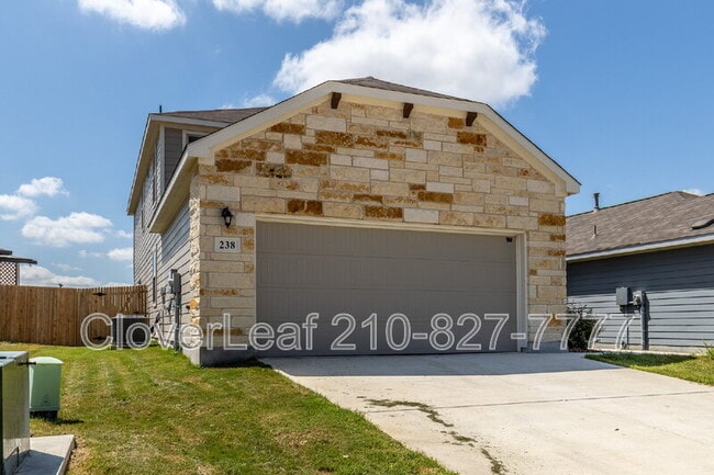 238 Jaycen Ln in New Braunfels, TX - Building Photo - Building Photo