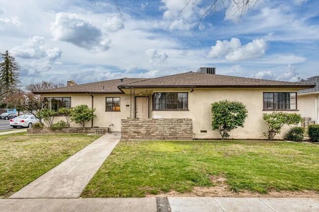 property at 3654 E Donner Ave