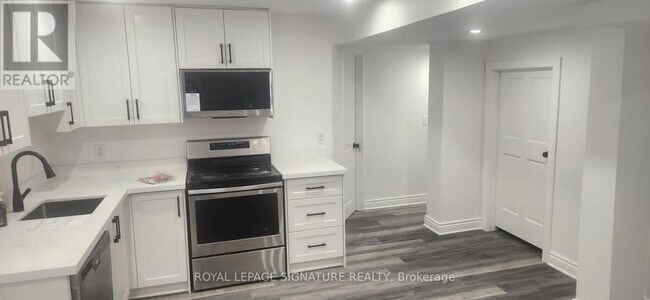 83 Terry Cres in Bowmanville, ON - Building Photo - Building Photo