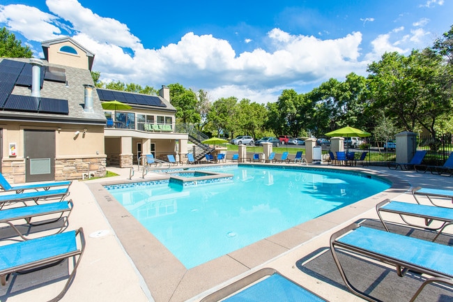 Promontory Point Apartments
