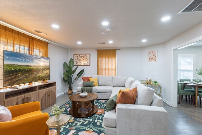 839 Patchett St in Napa, CA - Building Photo - Building Photo