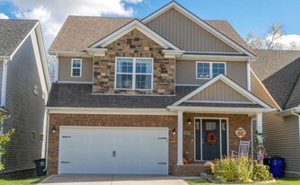 2089 Falling Leaves Lane in Lexington, KY - Building Photo