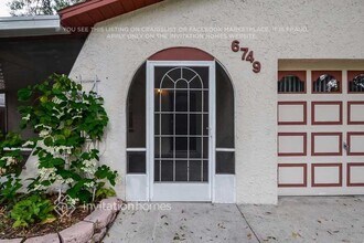 6749 67th Ln N in Pinellas Park, FL - Foto de edificio - Building Photo