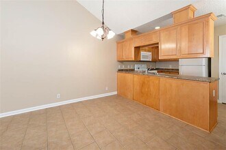 220 Promise Ln in Brunswick, GA - Foto de edificio - Building Photo