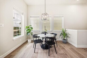 6310 Brighton Oaks Ln in Houston, TX - Building Photo - Building Photo