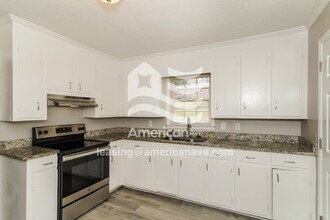 7316 Pinedale Dr in Columbia, SC - Foto de edificio - Building Photo