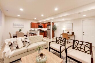 6170 N Winchester Ave in Chicago, IL - Building Photo - Building Photo