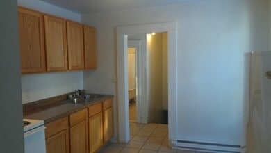 226 Piedmont Ave in Duluth, MN - Building Photo - Building Photo