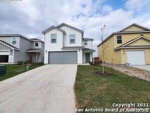 743 Retama Pass in San Antonio, TX - Building Photo