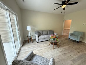 Parkwood West Townhomes in Fayetteville, NC - Building Photo - Building Photo