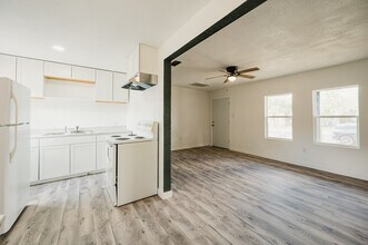 3106 Eisenhower Rd in Odessa, TX - Building Photo - Building Photo