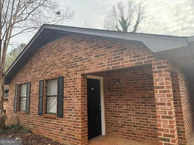 property at 110 St Andrews Ct