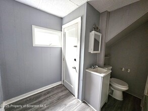 351 Main St in Carbondale, PA - Building Photo - Building Photo