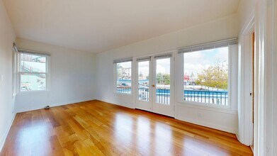 2420 Market St in San Francisco, CA - Building Photo - Building Photo