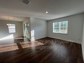 737 Trillium Ct in Debary, FL - Building Photo - Building Photo