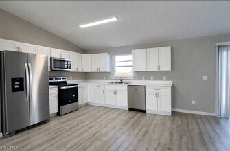 3108 73rd St W in Lehigh Acres, FL - Building Photo - Building Photo