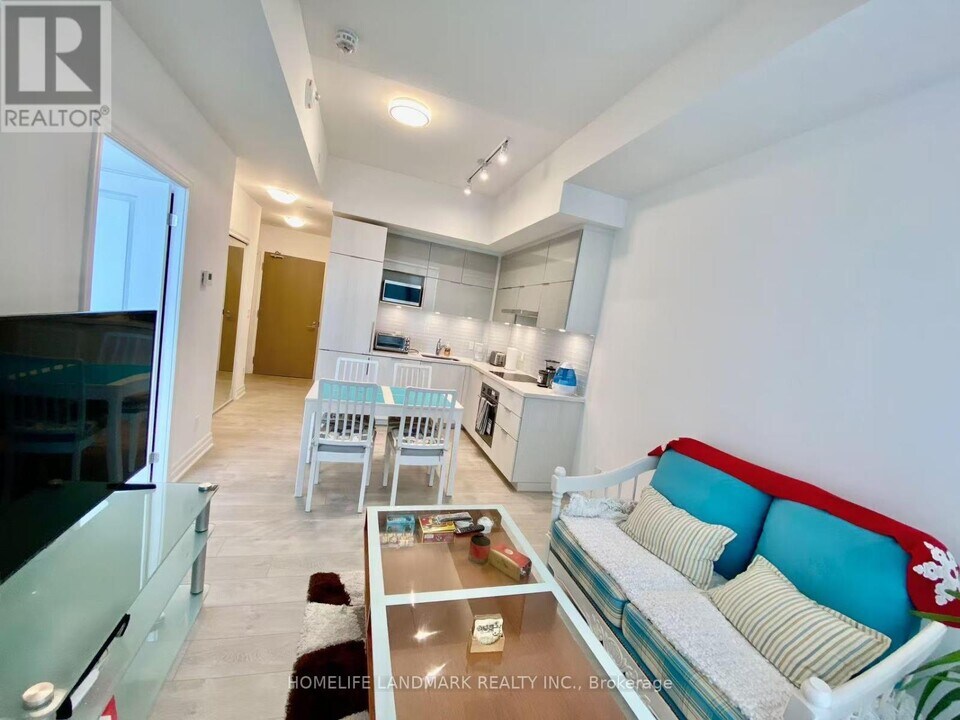 1510 A - 10 ROUGE VALLEY Dr in Markham, ON - Building Photo