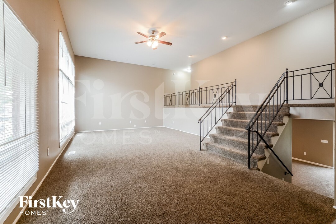 844 Townhouse Ln in Hazelwood, MO - Building Photo